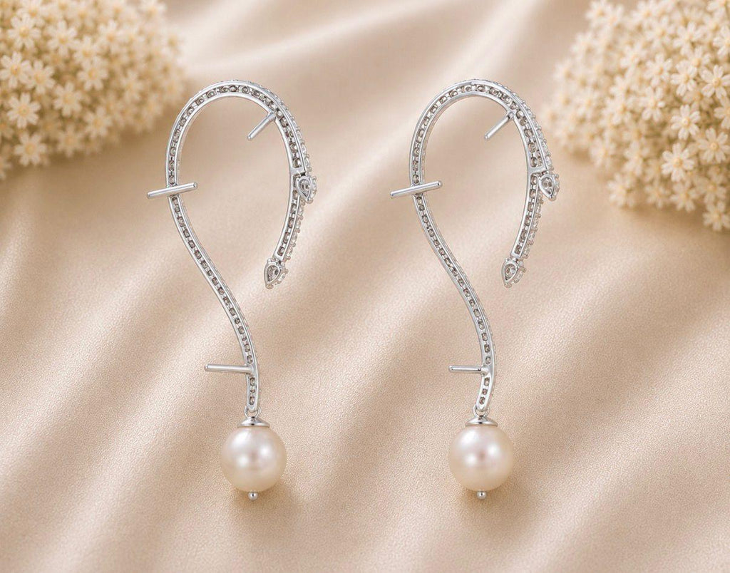 Curved Pearl Ear Loop