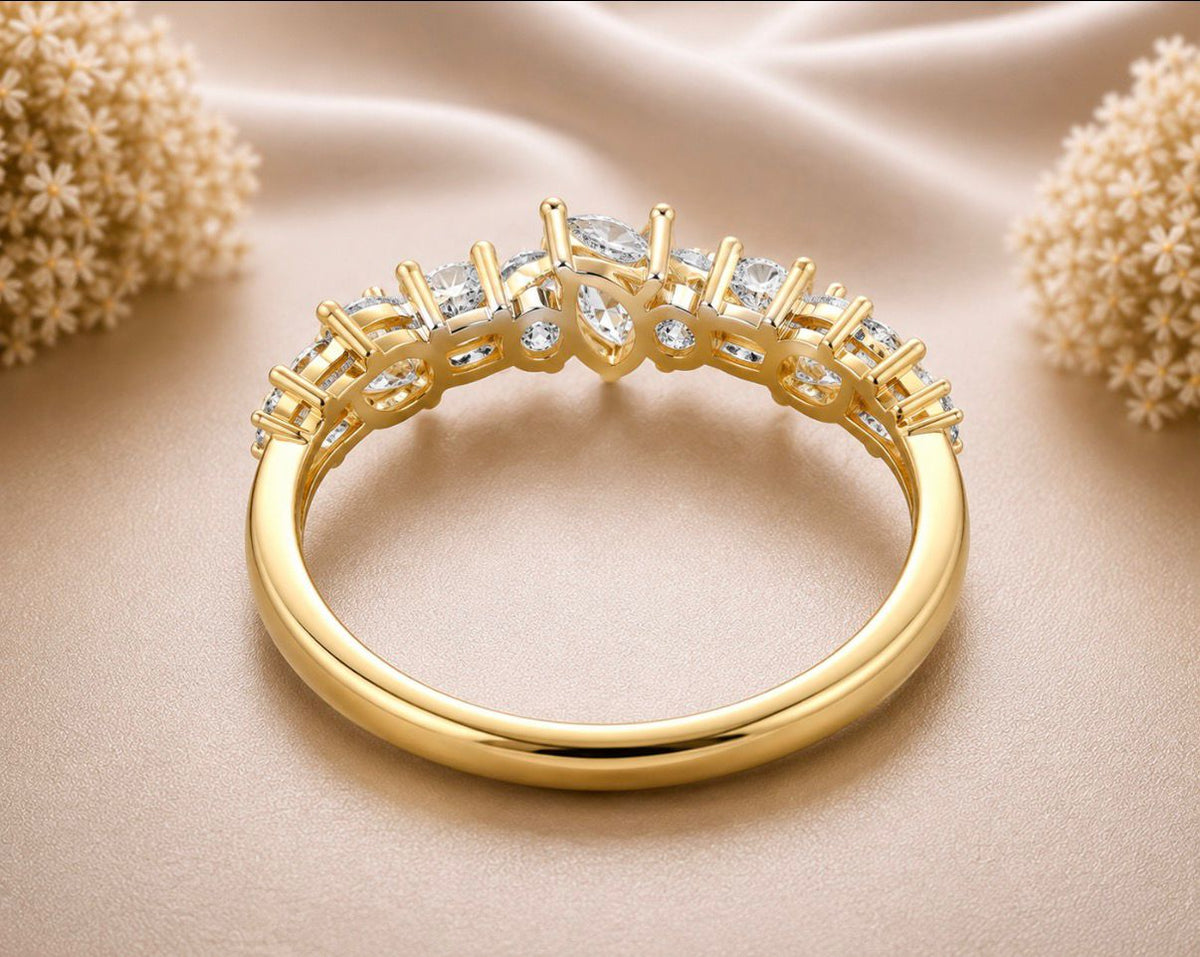 Diamond Curland Ring