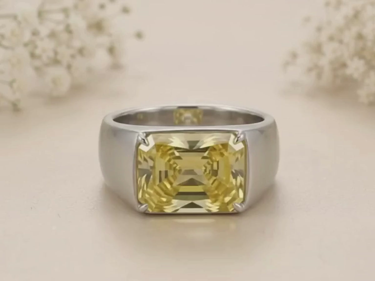 Men’s Golden Monarch Ring